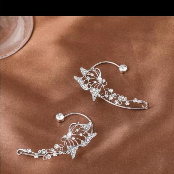 Silver Butterfly Ear Cuff - Picture 4 of 5